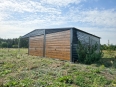 garaz-blaszany-z-wiata-9x6m-matowa-czern-dab-rustykalny-furtka-5.jpg