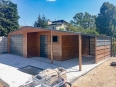 garaz-blaszany-z-wiata-pomieszcz-gosp-9x5,5m-dab-matowy-grafit-.jpg