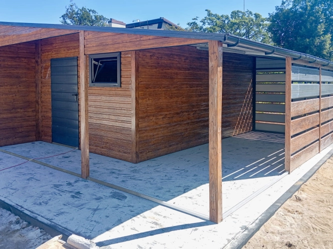 garaz-blaszany-z-wiata-pomieszcz-gosp-9x5,5m-dab-matowy-grafit-3.jpg